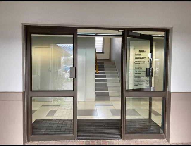 BUSINESS PROPERTY TO RENT IN NEWTON PARK